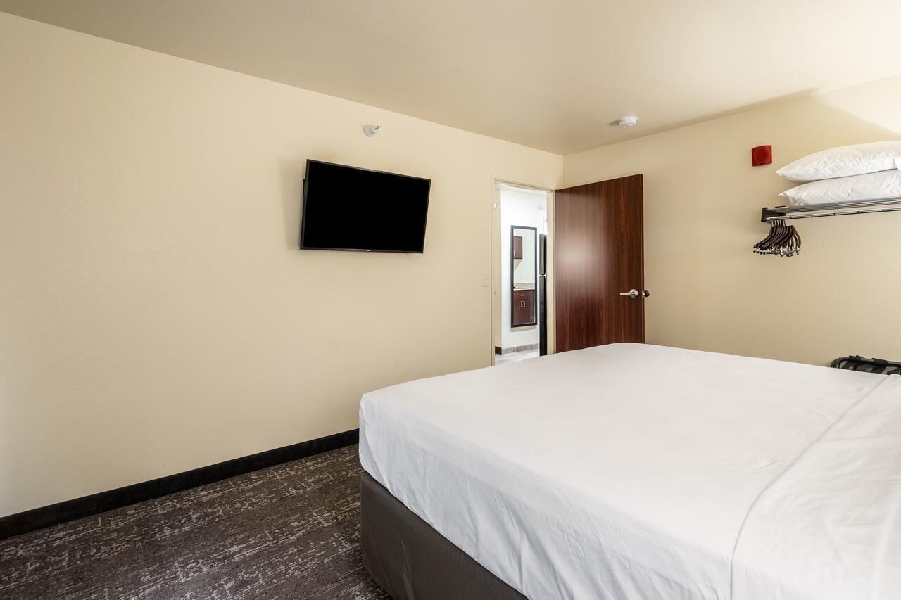 Cobblestone Inn & Suites - Kermit Eksteriør billede